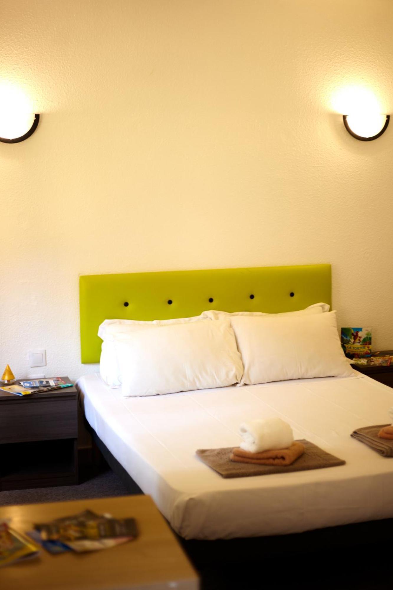 Hotel La Voile Bleue La Richardais Dış mekan fotoğraf